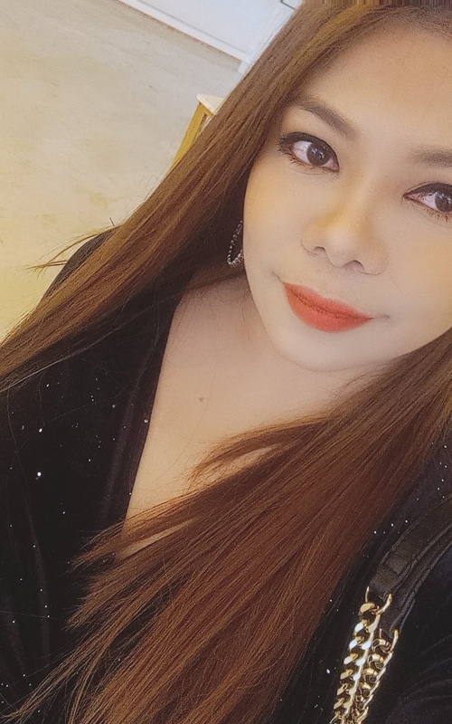 Experience Unforgettable Moments with Momo Fox Tonight