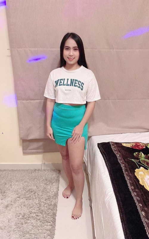 Mao Crimson Awaits You for Unforgettable Moments Together