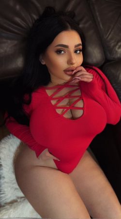 Experience Unforgettable Moments with Saya Belle's Charm