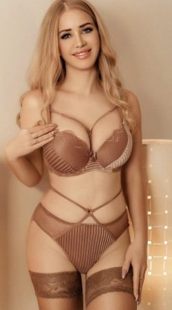 Experience Passion and Elegance with Lian Frost